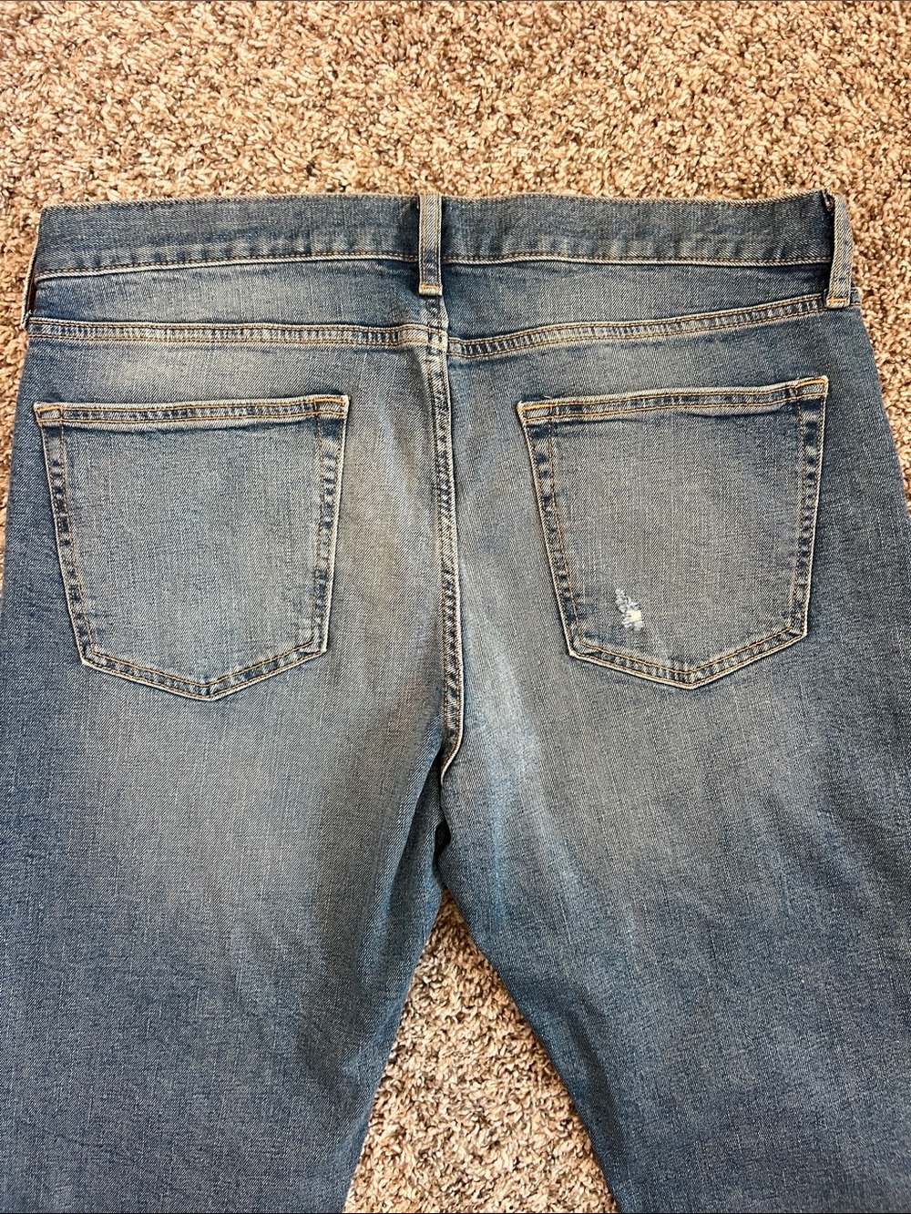 NWOT! Old Navy Men's Blue Distressed Denim Slim Cut Jeans 36 x 32 - Picture 11 of 12